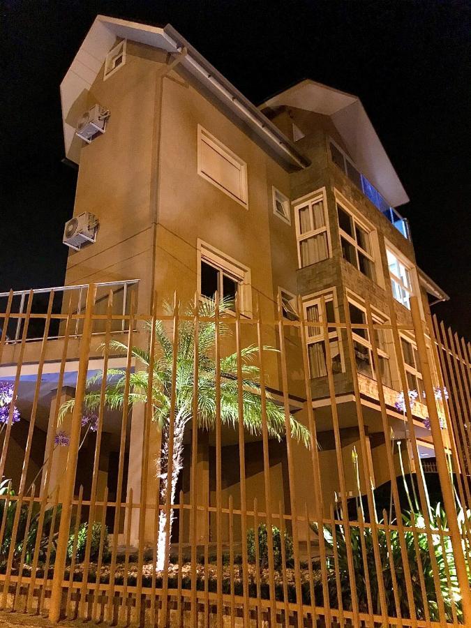 Apartamento 202 - Residencial Lovatto Gramadoアパートメント エクステリア 写真